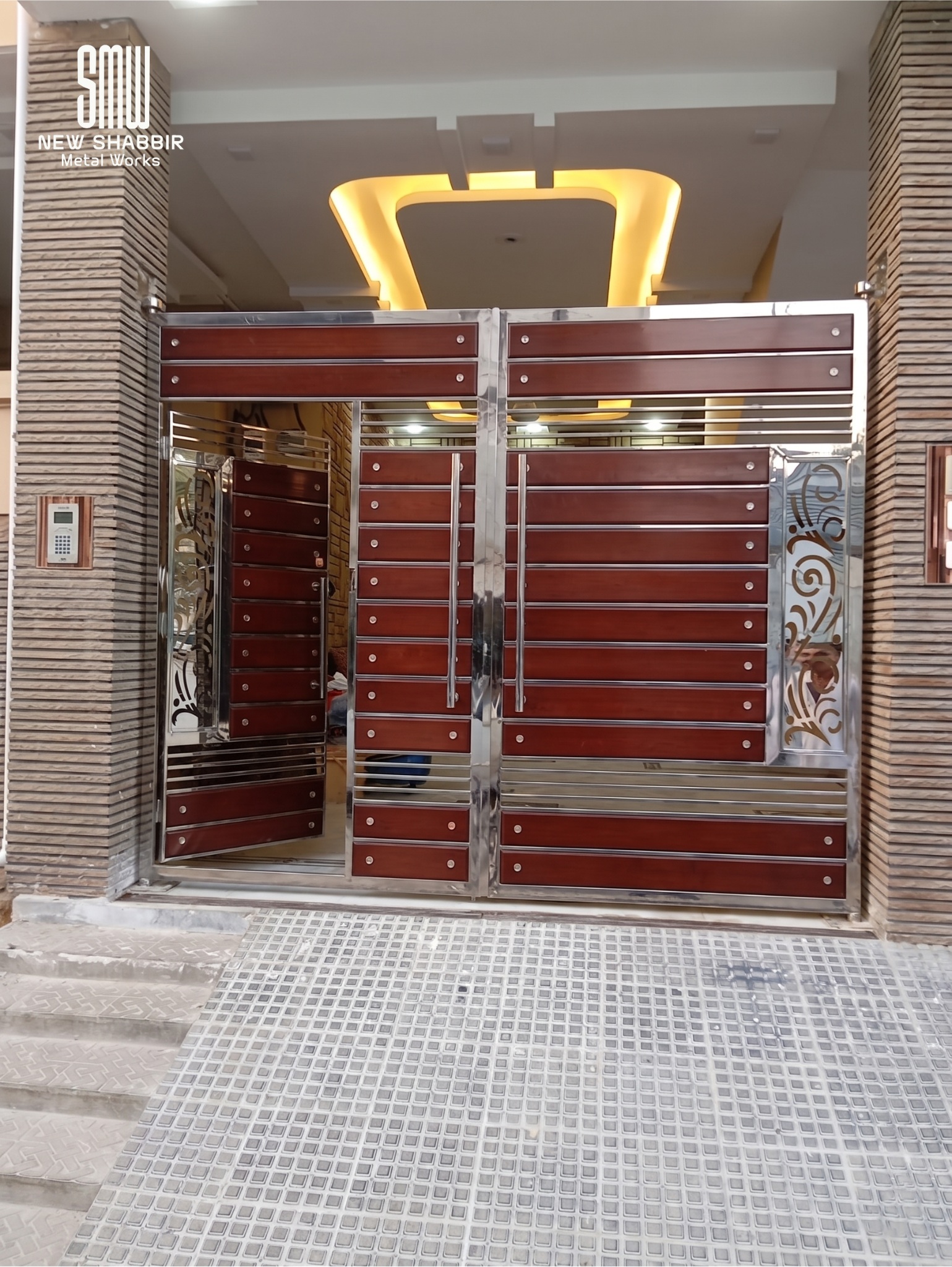 Ornate Steel Main Gate - SMW Pakistan